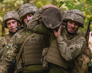 Минус 40 бригад из-за СОЧ: как армия теряет людей из-за бюрократии и отсутствия правил