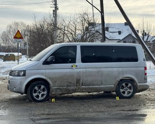 Стрельба по авто ТЦК во Львовской области: полиция объявила подозреваемого в розыск (фото)