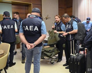 Росіяни обстрілюють маршрут МАГАТЕ в Енергодар і заявляють про "висадження українського десанту"
