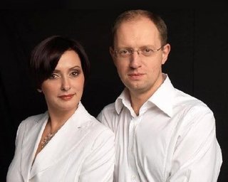 Яценюк: жена не может гарантировать мне, что родится сын