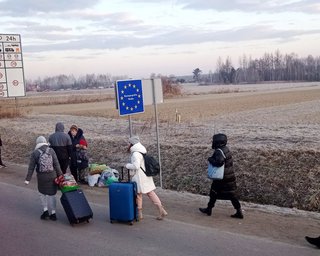 Україну відбудують трудові мігранти: 11 млн українців можуть залишитись в ЄС, — експерт (відео)