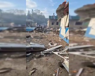 РФ вдарила 12 КАБами по ринку на Дніпропетровщині: багато постраждалих (відео)