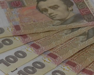 Семь украинских банков выставили на продажу в интернете активы должников на миллиард гривен - источник