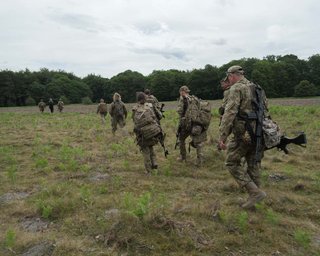 Украинцы с тремя детьми могут потерять право на отсрочку: появилась новая петиция