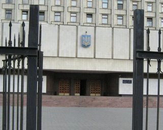 Высший админсуд окончательно исключил фамилии Тимошенко и Луценко из бюллетеней