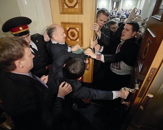 Предать или предвидеть. Чем сегодня живут перебежчики