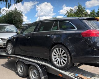 Прикривалися потребами ЗСУ: до України незаконно ввезли понад 300 автомобілів (фото)