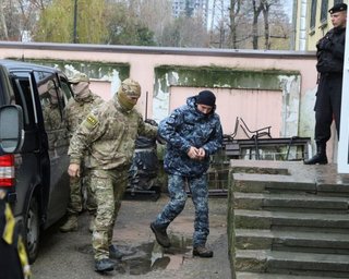 Украинским военнопленным морякам продлят срок ареста, – адвокат