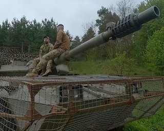 Точні, але броня слабенька для війни дронів: ЗСУ оцінили "винищувач танків" B1 Centauro (відео)