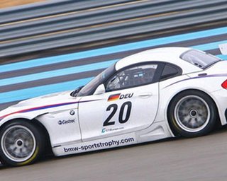 Компания BMW представила гоночный  суперкар Z4 GT3