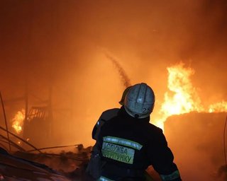 ВС РФ уничтожили центральный склад аптечной сети "Мед-Сервис" в Днепре