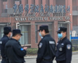 Пандемия COVID-19: ЦРУ теперь поддерживает теорию "утечки из лаборатории" в Ухане
