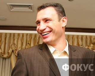 Виталий Кличко опроверг информацию об уходе из спорта