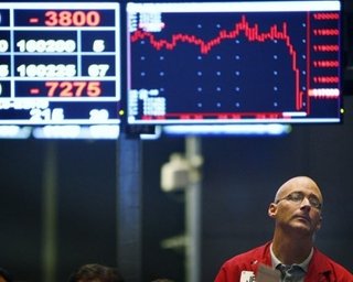 Российские биржи ММВБ и РТС объединились, - СМИ