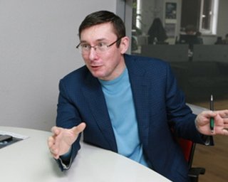 В день выборов оппозиционеров собираются оставить без интернета и мобильной связи, - Луценко