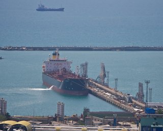 Дроны ГУР прекратили работу нефтяных терминалов в Туапсе и Новороссийске, — источники