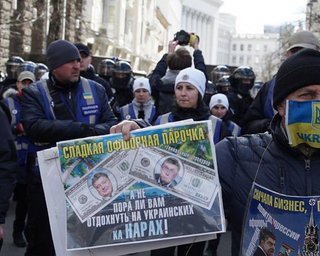 Националисты передали свои требования замсекретаря СНБО Кривоносу