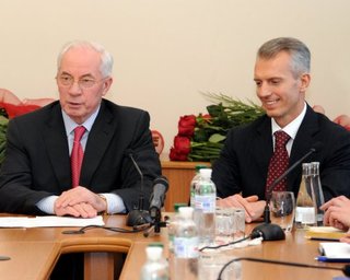 Азаров и Хорошковский совершат полетов на сумму свыше 9 млн грн, - СМИ
