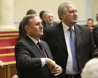 Партия регионов обещает сформировать новый Кабмин до 10 марта