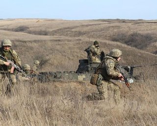 Сутки на Донбассе: трое военных получили ранения
