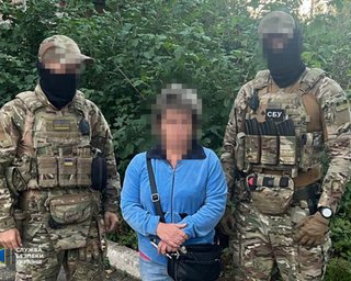 Загрожує довічне: затримали коригувальницю ворожого вогню по ЗСУ під Бахмутом