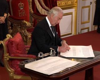 Принц Чарльз офіційно став королем Великобританії Карлом ІІІ