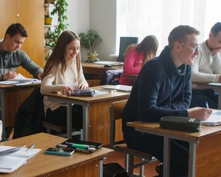 Перенесення канікул і шестиденка: як через блекаути може змінитися навчальний процес у школах