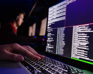 Хотіли розшукати зброю для України: РФ шпигувала за базами НАТО через камери дверних дзвінків