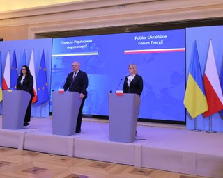 До 200 тонн на місяць: Польща підключить свої порти для прискорення постачання палива в Україну