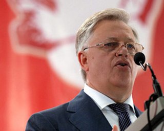 Симоненко сомневается в законности решений по объявлению 9 мая Днем скорби