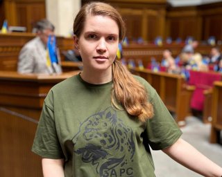 "Послам приготовиться?": Безуглая просится в комитет Рады по внешней политике (фото)
