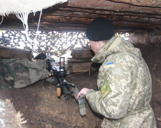 АТО: Террористы били из минометов по окрестностям Невельского и Красногоровки