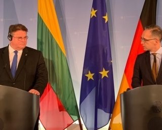 В Германии считают, что "формула Штайнмайера" должна вывести минский процесс из тупика