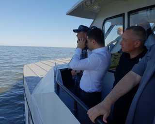 Зеленский приехал на учения морской охраны в Азовском море