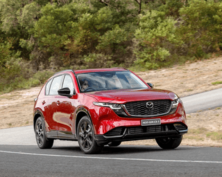 "Хочу доторкнутися до твого сенсорного екрану": команда Mazda присвятила пісню новому CX-5
