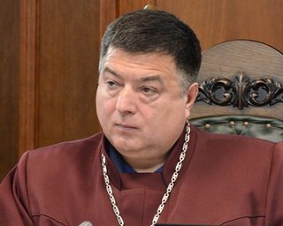 "Тупицкий уже не может быть главой КСУ. Но он пока этого не признает", - ОП