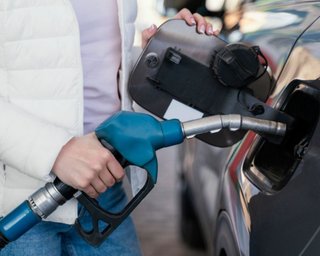 "У світі царює невизначеність": у квітні з пальним в Україні буде непросто, — експерт (відео)