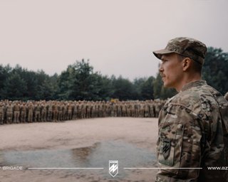 Незабаром повернеться в стрій: "Редіс" із "Азова" зустрівся зі своїми бійцями (фото)