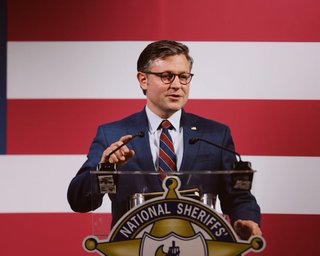 Україна не винна в подорожчанні пального: спікер Конгресу США спростував заяву Трампа (відео)