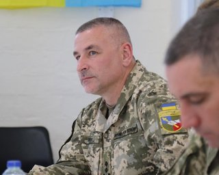 Генерал Виктор Николюк не уходит с поста командующего ОК "Восток": в пресс-службе дали разъяснения