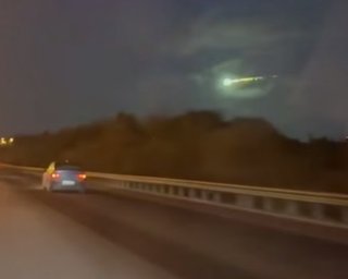 Таинственный зеленый шар пронесся над Москвой после атаки БПЛА, — соцсети (видео)