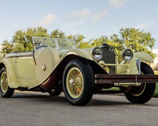 Старовинні розкішні авто від українських дизайнерів пішли з молотка за $9 мільйонів (фото)