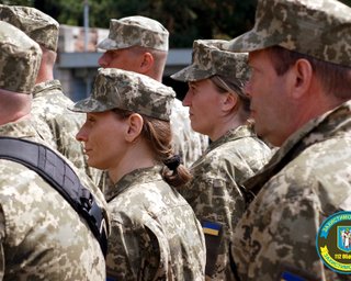 Зеленский может увеличить количество военных на границе с Беларусью без согласования Рады, - Арахамия