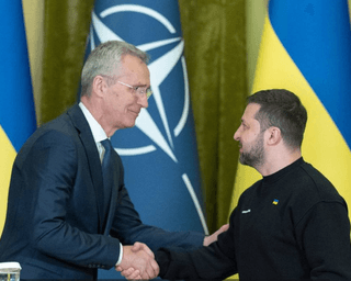 "Нам нужно больше": Зеленский провел переговоры с генсеком НАТО Столтенбергом (видео)