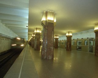 В киевском метро мужчина упал на рельсы