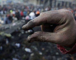 Три истории украинцев, переживших трагедию на Майдане и ужасы войны