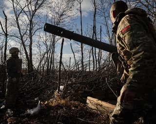 Не допустити прориву в Дніпропетровську область: Україна розслідує проблеми з укріпленнями, — FT
