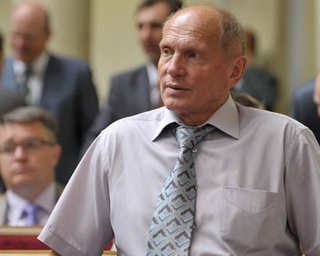 Кендзер хочет применить силу к Табачнику 