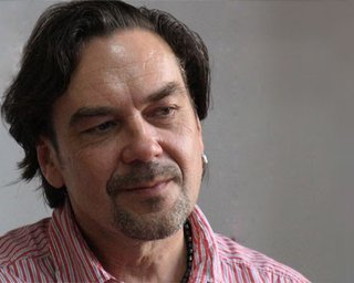 Андрухович призвал к гражданскому сопротивлению Януковичу
