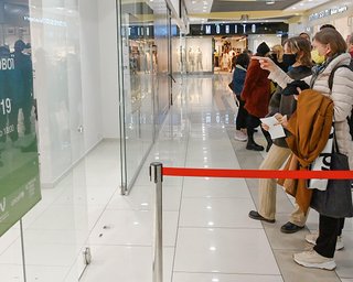 Третья доза. Когда в Украине начнется ревакцинация и кто первым получит бустер